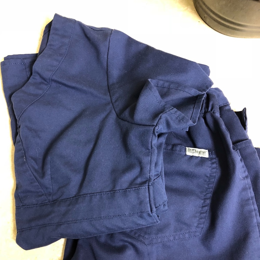 Greys Anatomy Scrub Set